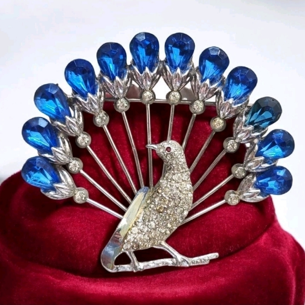 Vtg 40s Large Statement Figural Peacock Bird Brooch Blue Rhinestone Fan Tail 3"